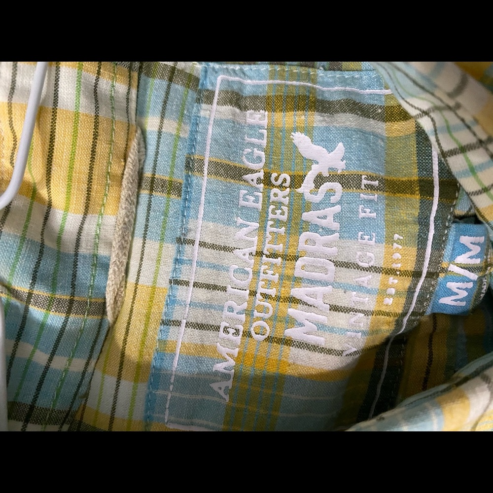 Men’s button down - Picture 3 of 3